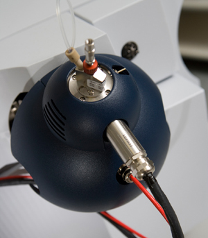 APCI II - ACCESS TO SOLID SAMPLES ON ALL ACTIVE BRUKER MASS SPECTROMETERS